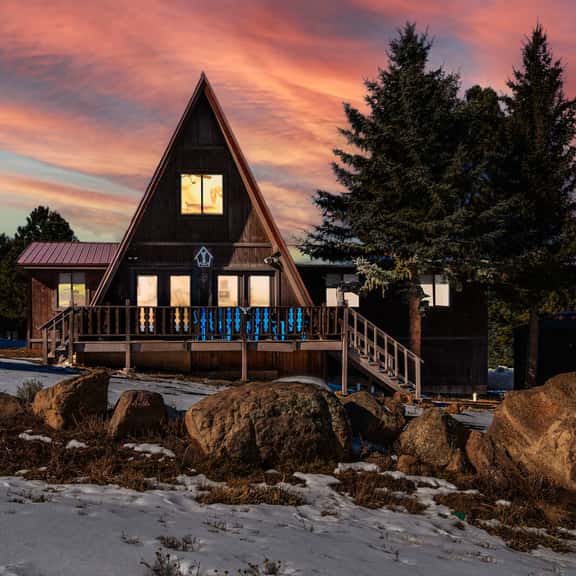 Peak View Cabin | Deck, Slopes & Dog-Friendly - Image 1