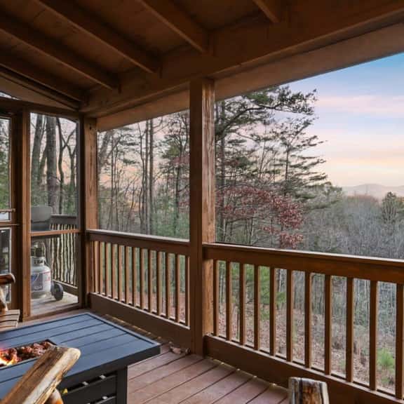 Mountain Views | Hot Tub | Fire Pit | BBQ - Image 1