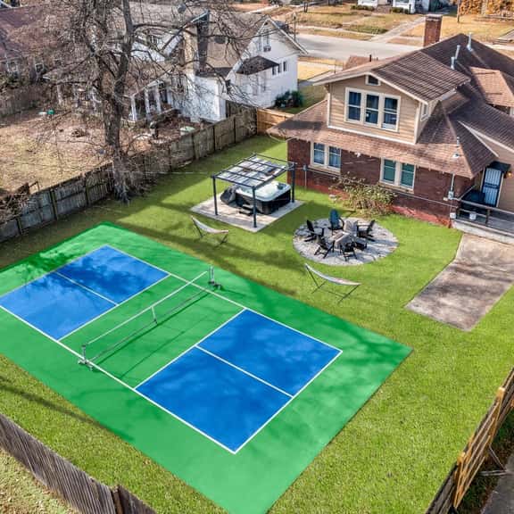 Pickleball Court Ev Power Cord Hot Tub Pool Table - Image 1