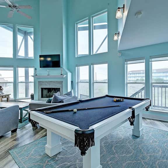 La Playa Paradise- Beach Access | Large Island home | Pool Table - Image 1