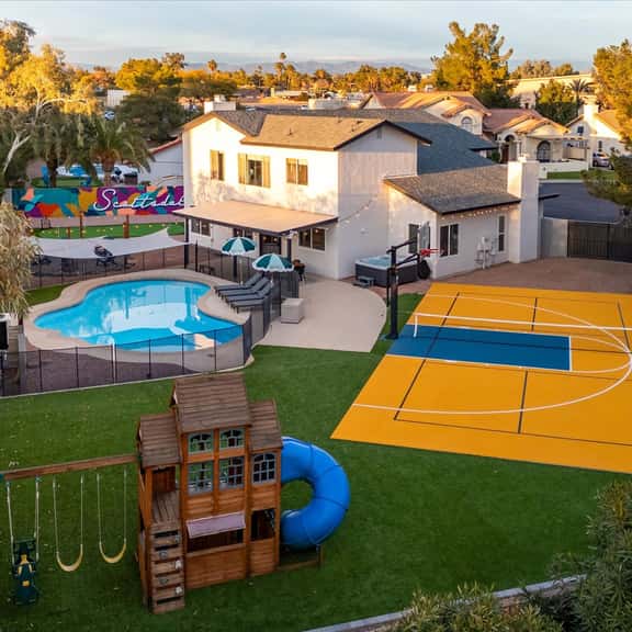 Private Pickleball Court, Movie Room, & Hot Tub! - Image 1