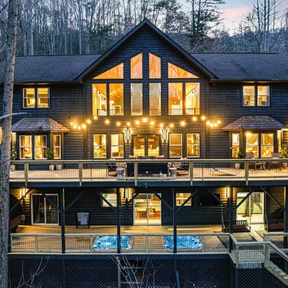 7k sq ft Mountain Estate -The Most Epic Experience - Image 1