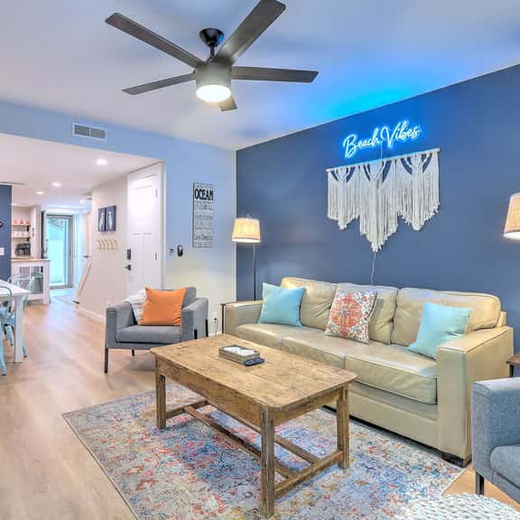 Steps to Beach | Pool | Pet Friendly | Sleeps 8 | Hilton Head - Image 1