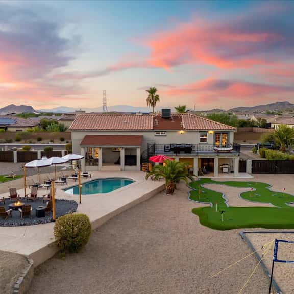 Epic AZ Stay: Pickleball, Putt Putt, Heated Pool - Image 1