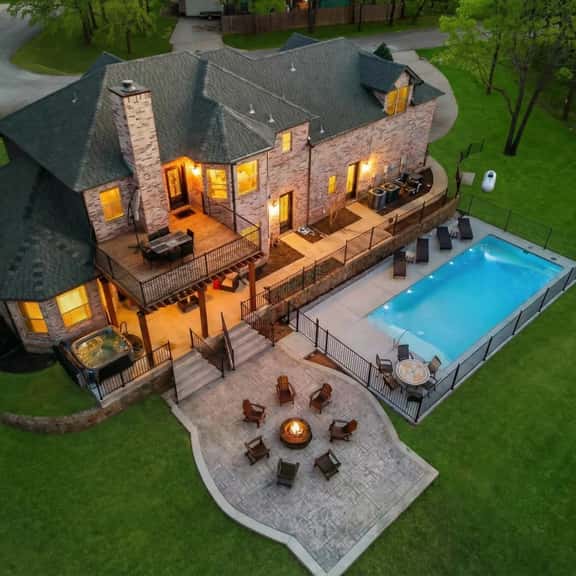 The Cove: Heated Pool, Hot Tub, Lake Access - Image 1