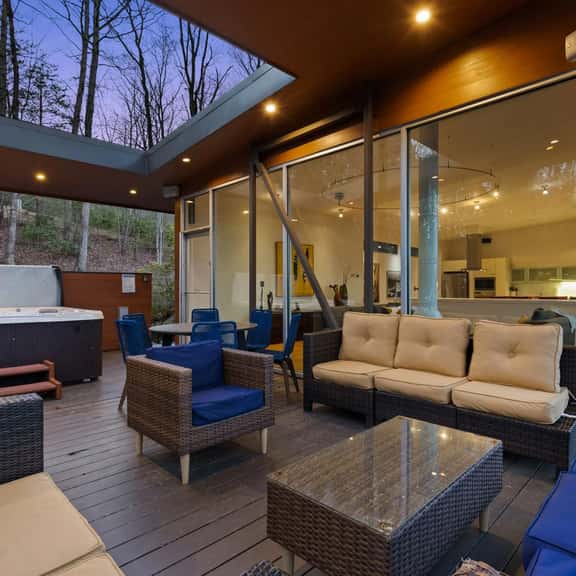 Mtn Views~Sleeps 8~Hot Tub~Game Room~Fireplace - Image 1