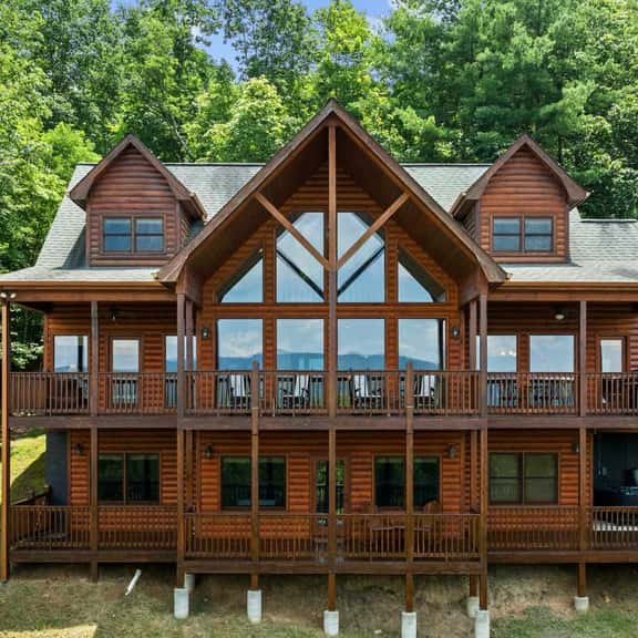 Stunning Mtn Views! Sleeps 10~Hot Tub~Game Room - Image 1