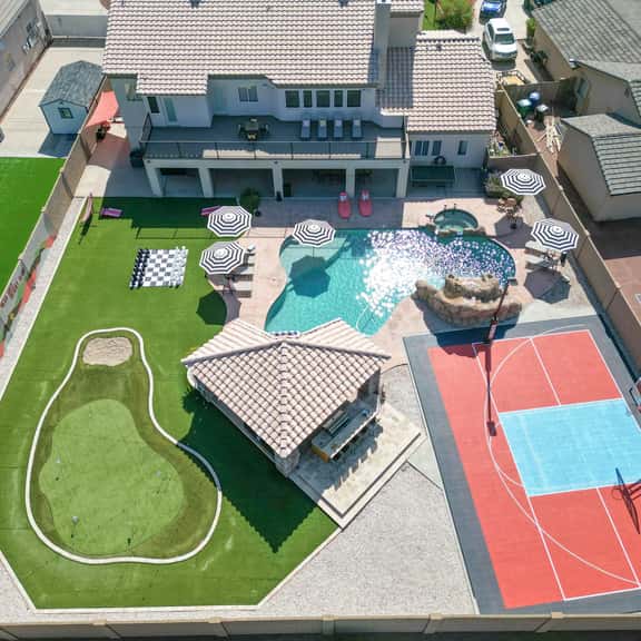Luxury 6BR Retreat - Pool, BBQ, Theater and Games - Image 1
