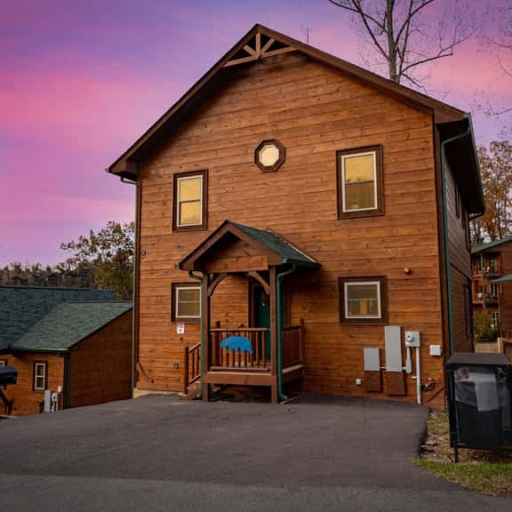 Modern Cabin • Movie Theater • Hot Tub • Game Room - Image 1