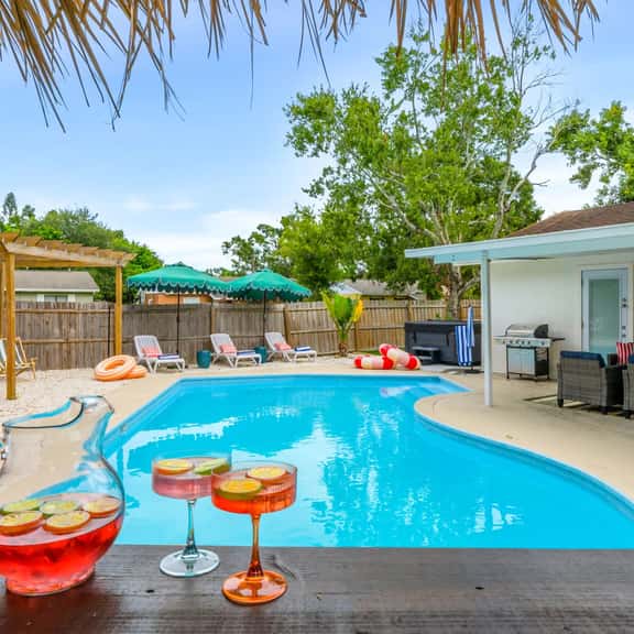 Resort Backyard Tiki Bar Fully Renovated Pool - Image 1