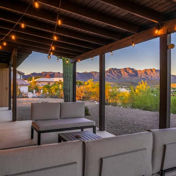 360° Mtn Views • Fireplace • Patio • Bird Watching - Image 1