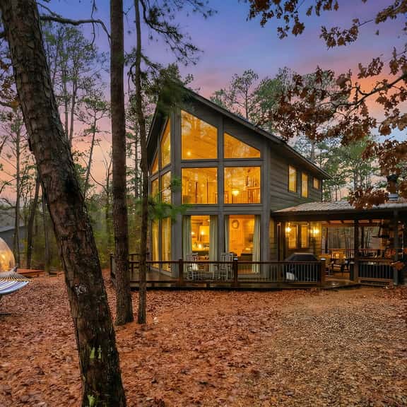 Retro Retreat | Stargazing + Sauna | Cozy Escape - Image 1