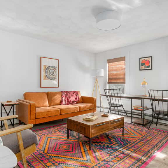 Warren 1BR Spa Escape | Walkable & Waterfront - Image 1