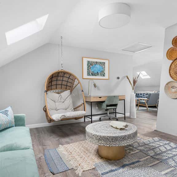 Downtown Warren Top Floor Loft 3BR: Spa | Walkable - Image 1