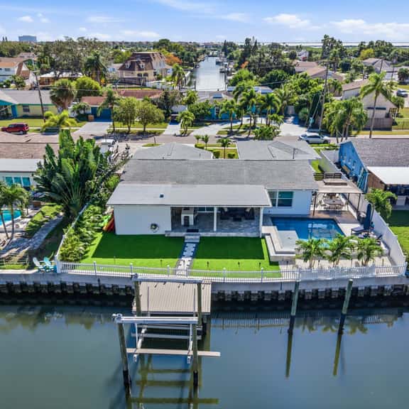Waterfront Oasis~ Gym~Heated Pool~Fire Pit - Image 1
