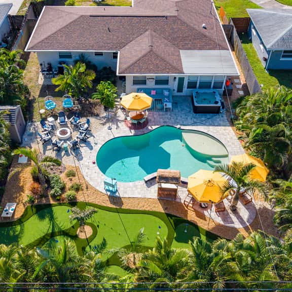 Resort Style Backyard  Pool  Hot Tub  Movie Room - Image 1