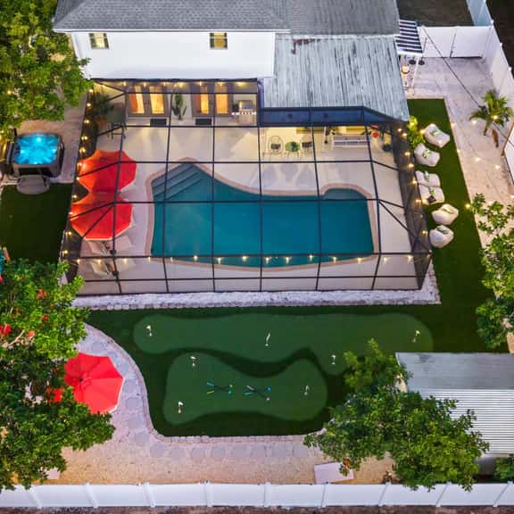 Epic Backyard - Pool - Hot Tub - Outdoor Theatre - Image 1