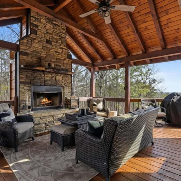 Epic Mountain Views: Hot Tub, Games and Firepit - Image 1