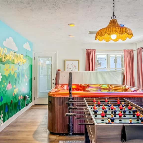 Poconos Summit Stay: Indoor Hot Tub, Sauna & Games - Image 1