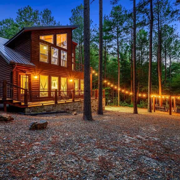 Aspen Creek Lodge • Spacious Luxury Cabin Retreat - Image 1