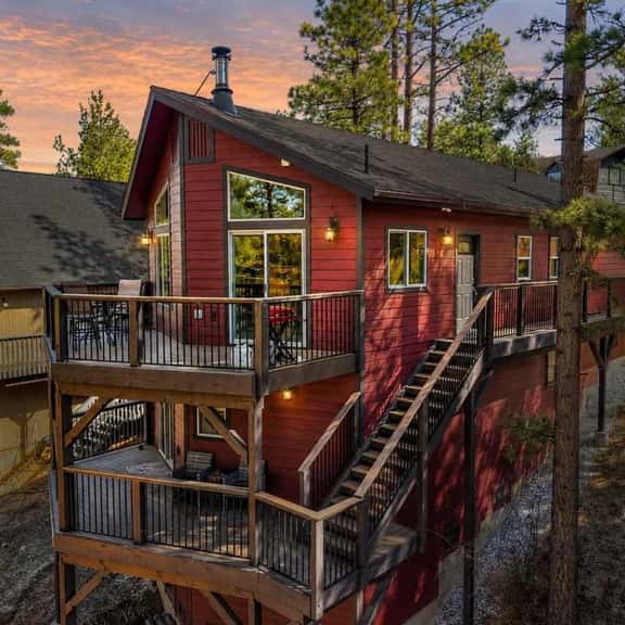 Hilltop Cabin | Fireplace - Games - Views - Image 1