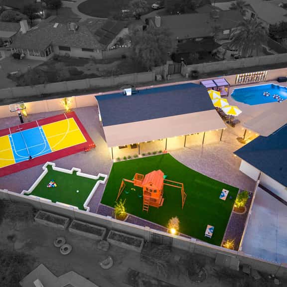 Heatwave Hideaway | Pool • Pickleball • Games - Image 1