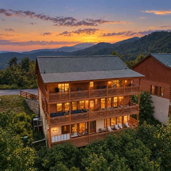 Smoky Views • Private Pool • Hot Tub • Game Room - Image 1