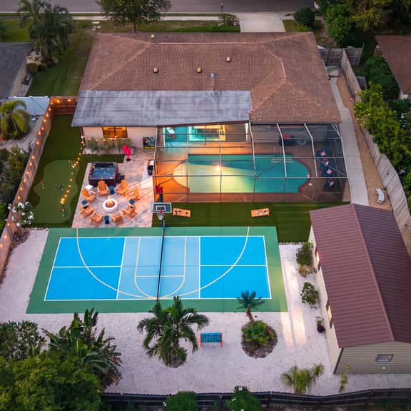 Sports Court • Putt Putt • Gym • Pool • Hot Tub - Image 1