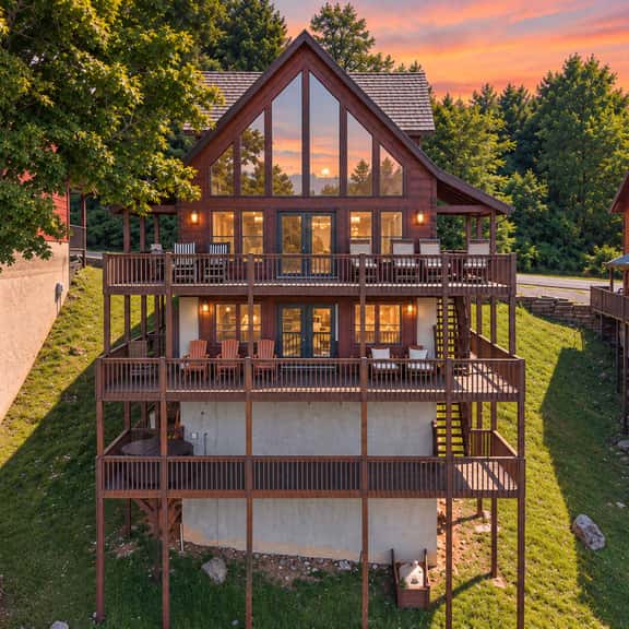 Ski-Out to Hatley Pointe | Hot Tub | Sleeps 8 - Image 1