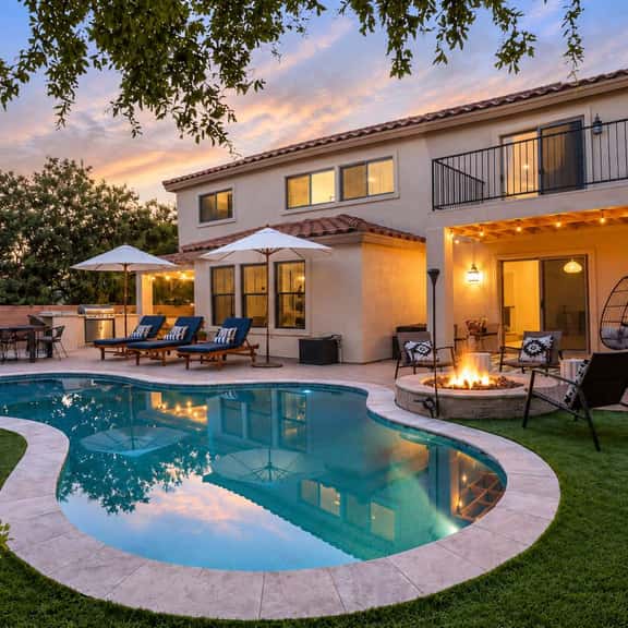 Desert Arcade Oasis | Putt Putt, Pool & Fire Pit - Image 1