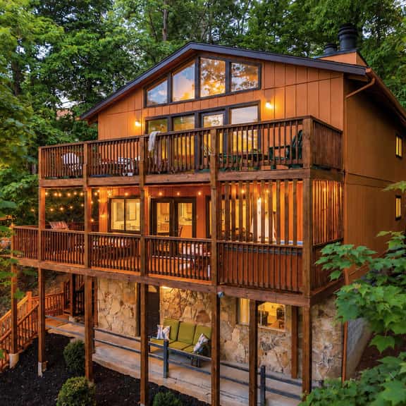 Smoky Mtn Escape | Hot Tub • Fire Pit • Game Room - Image 1
