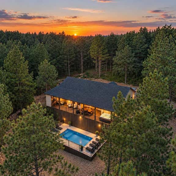 Broken Bow Retreat | Pool, Hot Tub & Games - Image 1