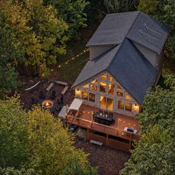 Poconos Retreat: Sauna, Hot Tub, Fire Pit & Games - Image 1