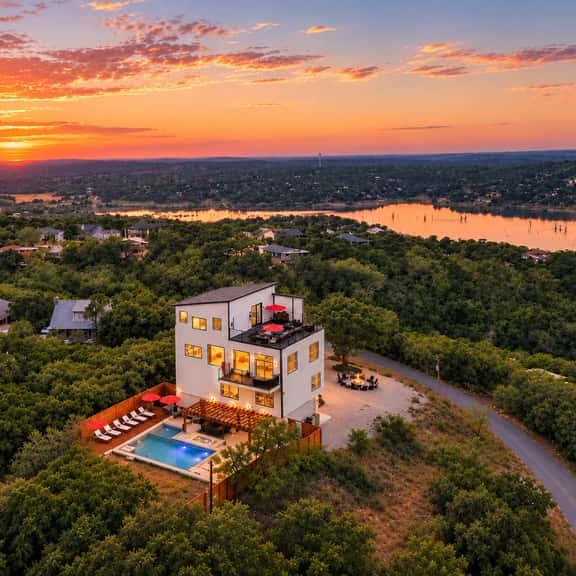 Wildlight House: Elevate | Luxury Above it All - Image 1