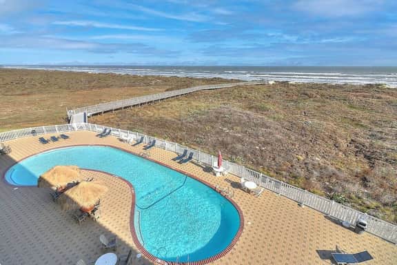 Incredible Ocean Views, Direct Beach Access, Pool
