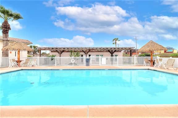 Sea Escape-Boardwalk Access~Large Community Pool!