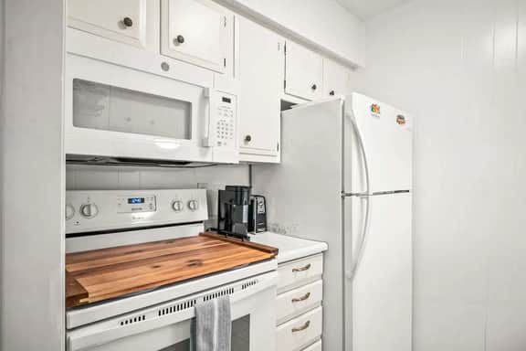 Driftwood Isle~Family Friendly~Ground Floor!