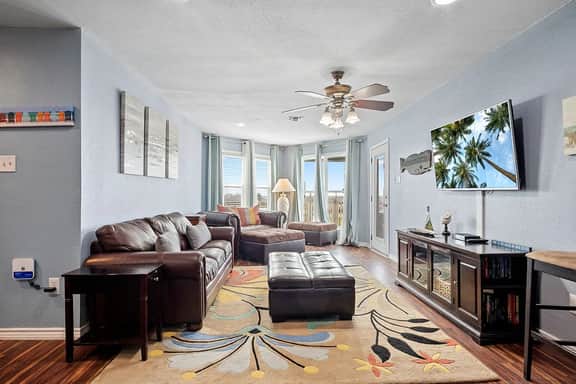 Seabatical- Hot Tub |  Community Pool | Pet Friendly