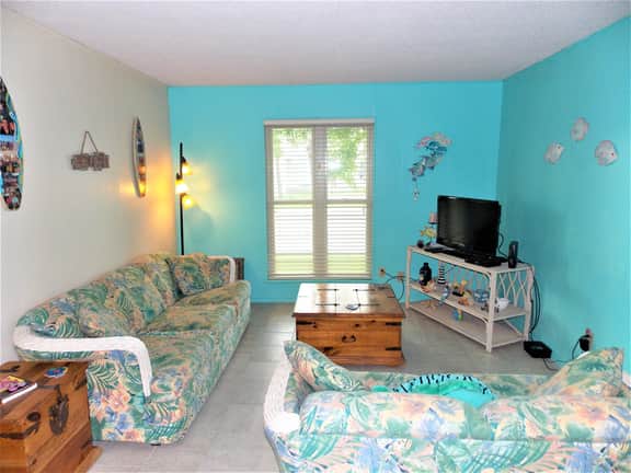 Seaside Retreat | Sleeps 5 | Family Friendly