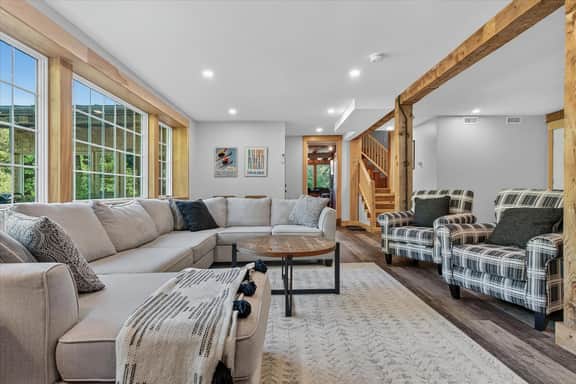 4 Br Sleeps 8 - Kayaks - Fire Pit - Dog Friendly - Image 3