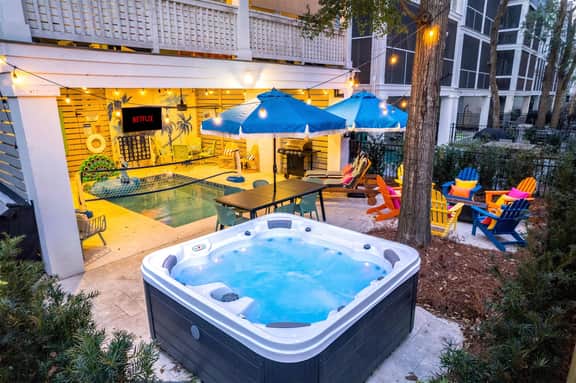 Hilton Head 6BR, Sleeps 18: Pool, Hot Tub, FirePit