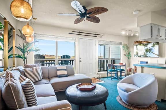 Scoop Deck | Dock, Pool & Balcony Views