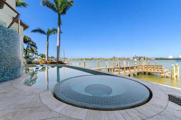 Luxury Waterfront 4Br Private Heated Pool Hot Tub