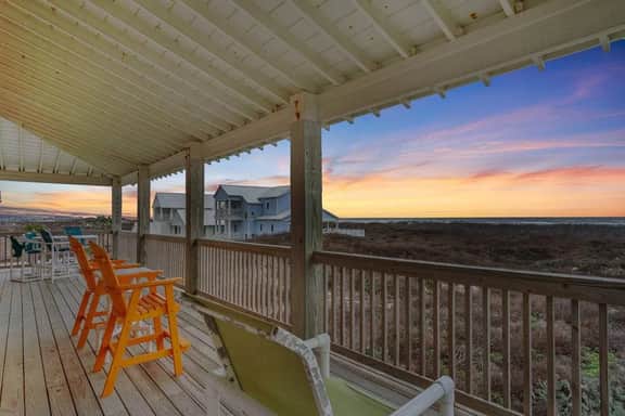 Amazing Beach Views~Boardwalk to Beach~Shared Pool