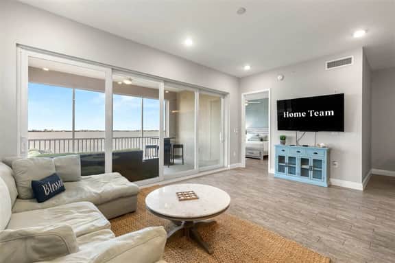 Bradenton Retreat-Pool, Stunning Views & More!