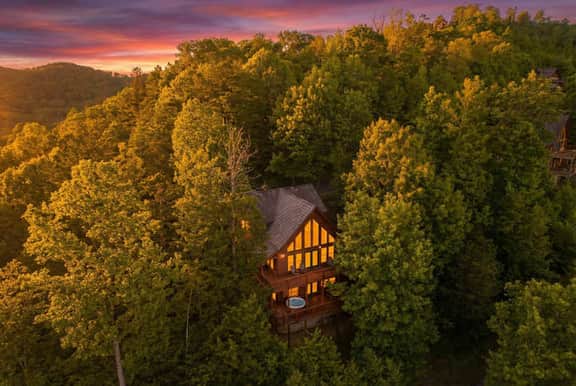 The Skybox - Voted #1 Cabin in Asheville