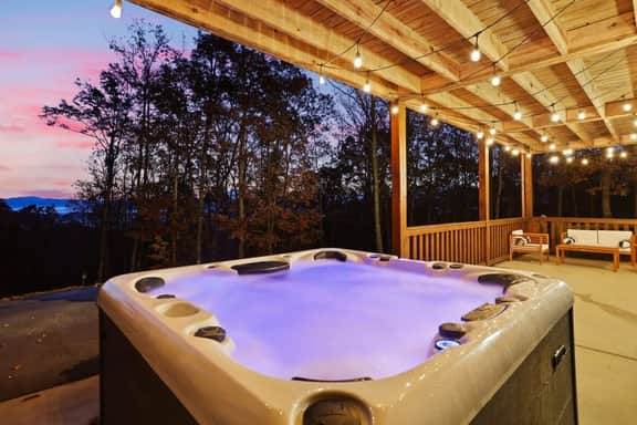 Private Mountain Getaway - Movie Theater - Hot Tub