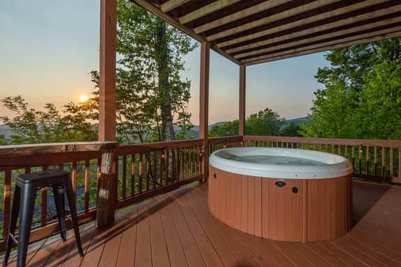 Sunset views for miles ~Gameroom~HotTub - Fire Pit