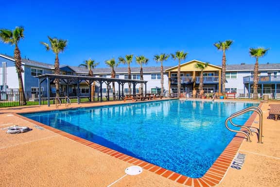 Captains Quarters~Large Pool~Boardwalk to Beach