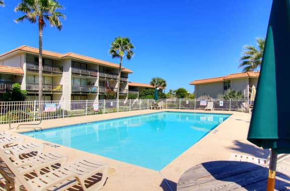 A Salty Day Getaway| Beach Boardwalk | Large Pool!